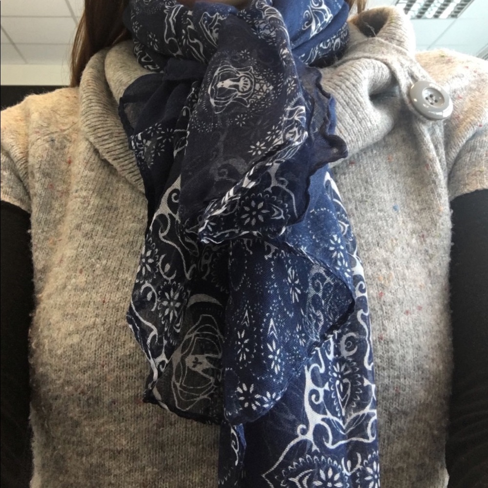 Soft Long Scarf Shawl - Picture 2 of 2