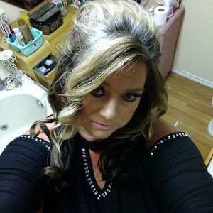 Meet your Posher, Monica