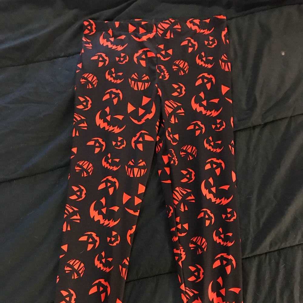 Halloween jack o lantern face leggings !