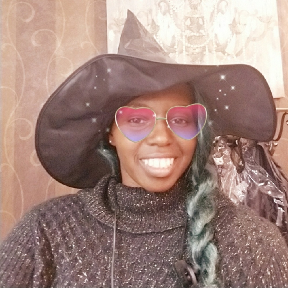 Meet your Posher, Kyna