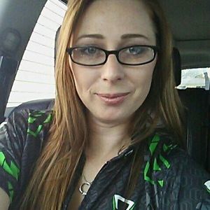 Meet your Posher, Dena