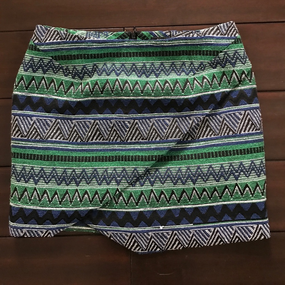 Romeo + Juliet geometric, stitch pattern skirt