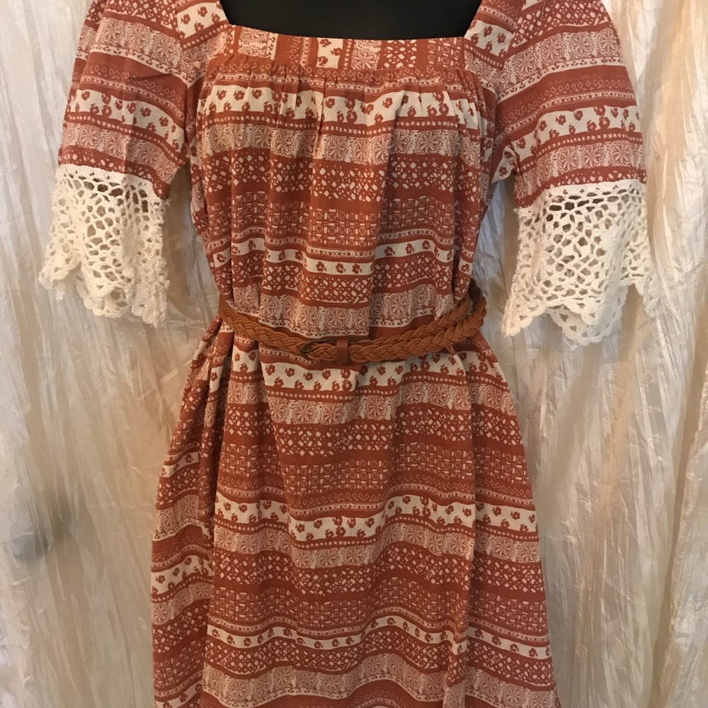 NWOT Umgee Prairie Boho Dress w/crochet sleeves!
