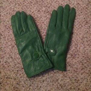 Gap 100% leather gloves
