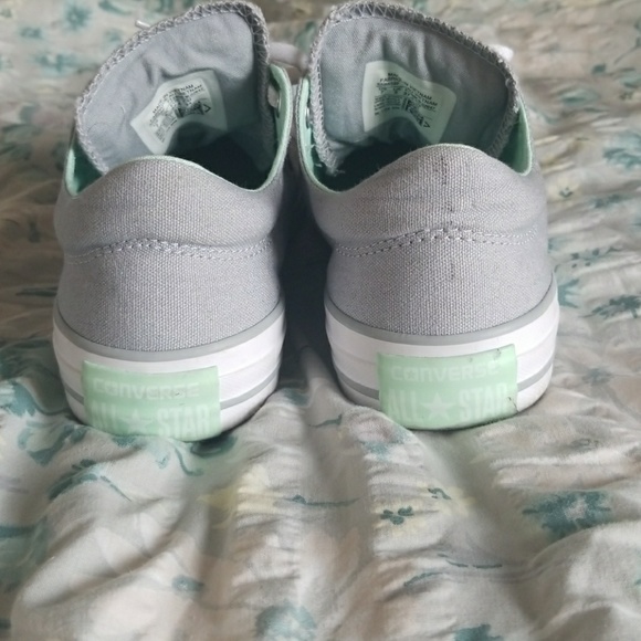 Converse - Picture 3 of 4