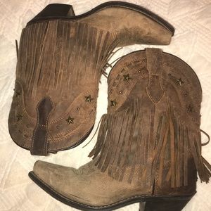 Dingo Fringe Boots
