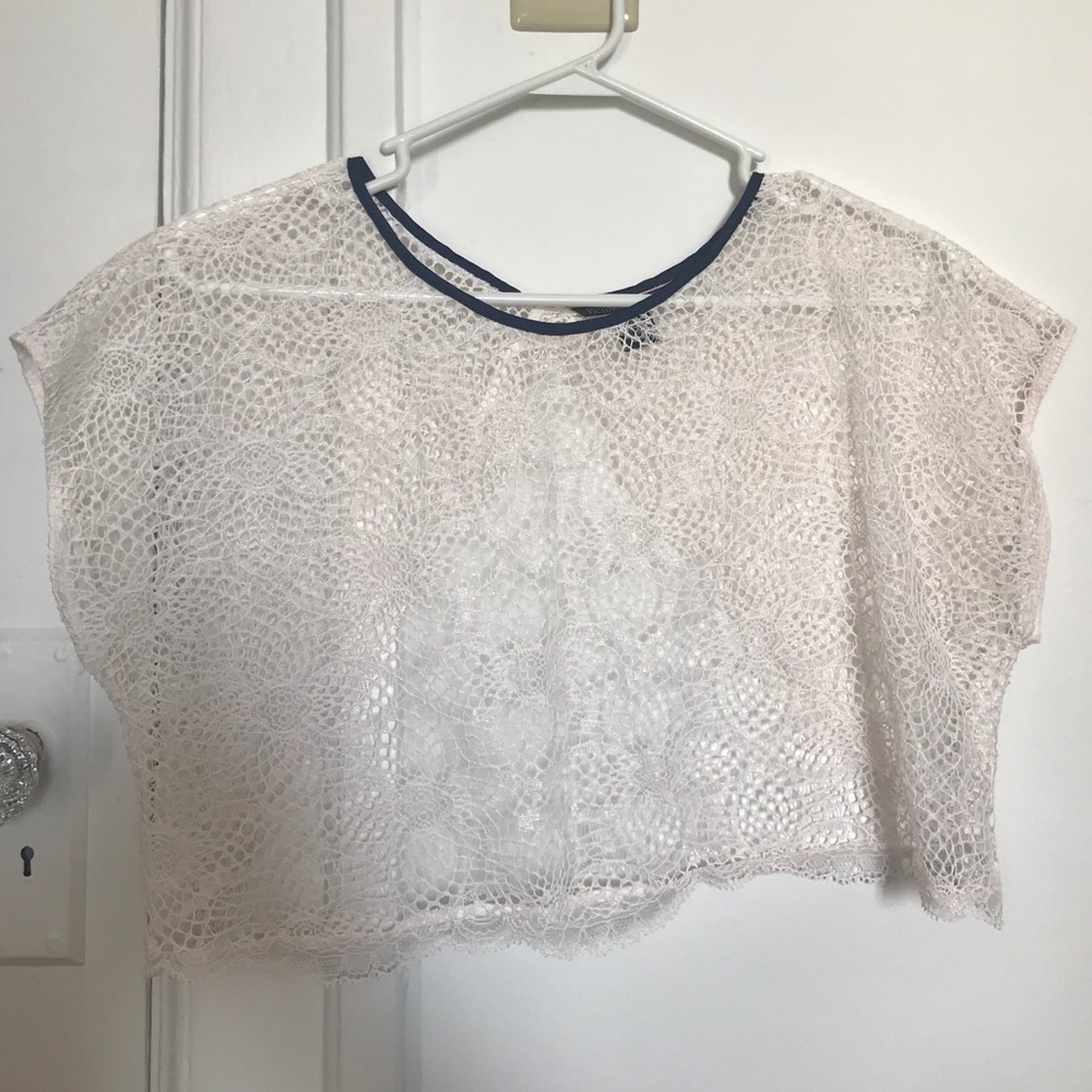 White Lace Open Back Crop Top. Size Medium.