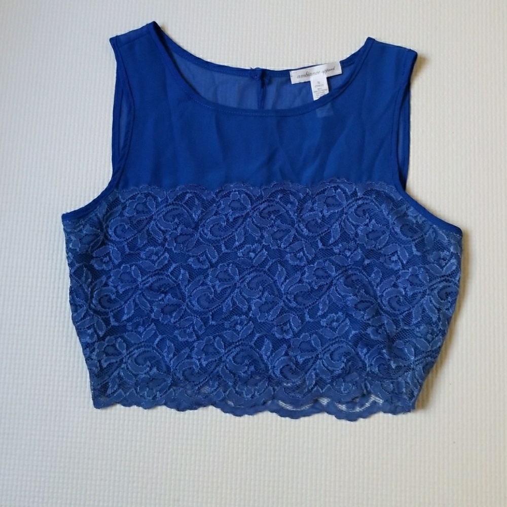 Crop top