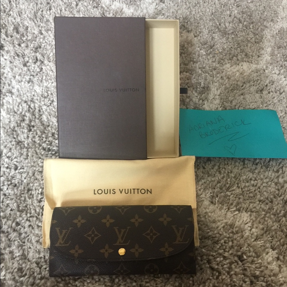 *SOLD * AUTHENTIC Louis Vuitton Louise Slim Wallet
