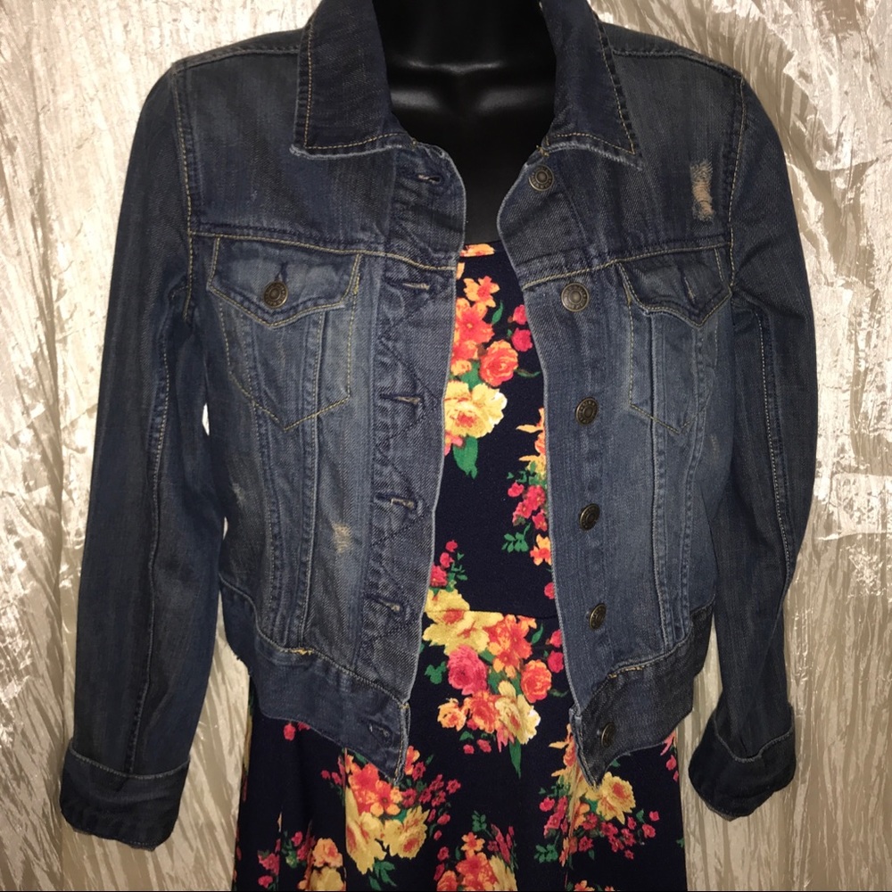Distressed Denim Jacket Vintage Wash - Small