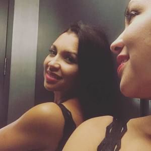 Meet your Posher, Ylian