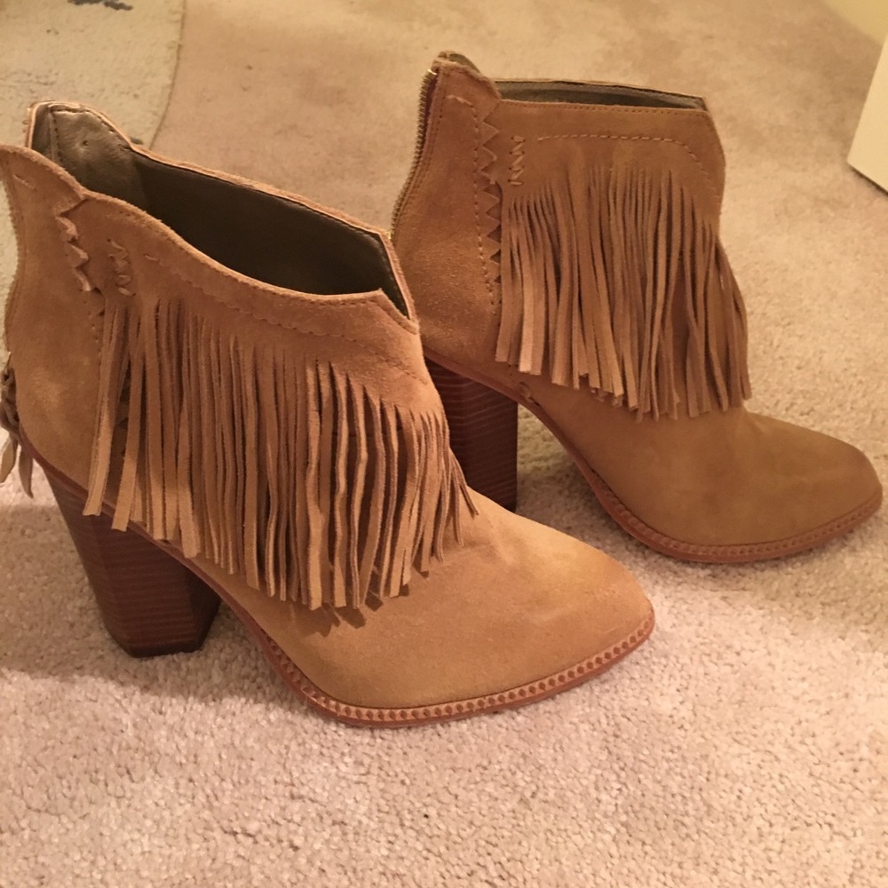 cynthia vincent booties - Picture 3 of 4