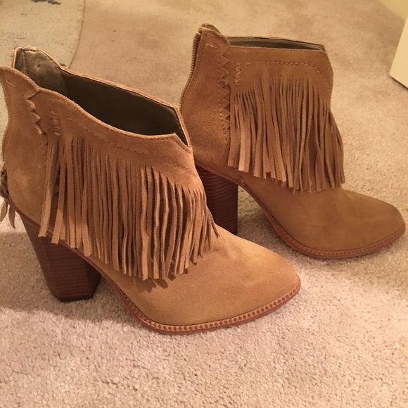 cynthia vincent booties - Picture 3 of 4