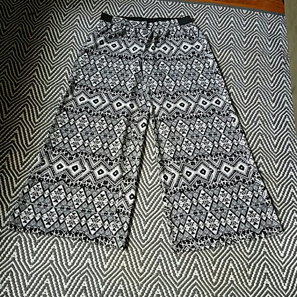 Women's wide leg pants