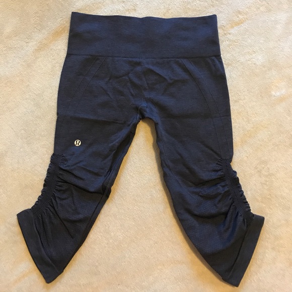 lululemon athletica Pants - Lululemon Crops (size 8)