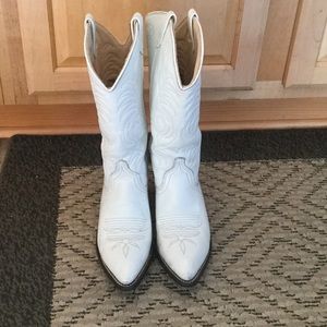 Boots ***CLOSET CLEAR OUT***