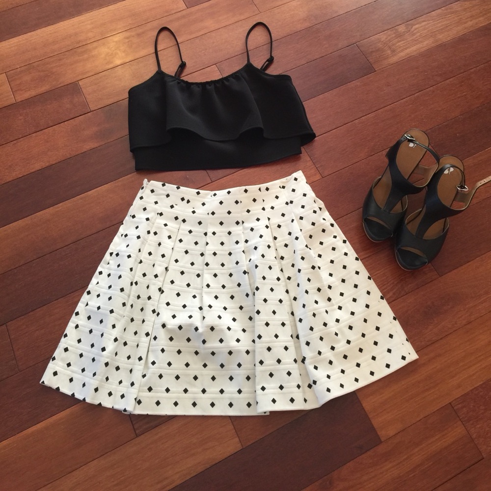 Banana Republic geometric size 0 skater skirt