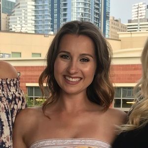 Meet your Posher, Lauren