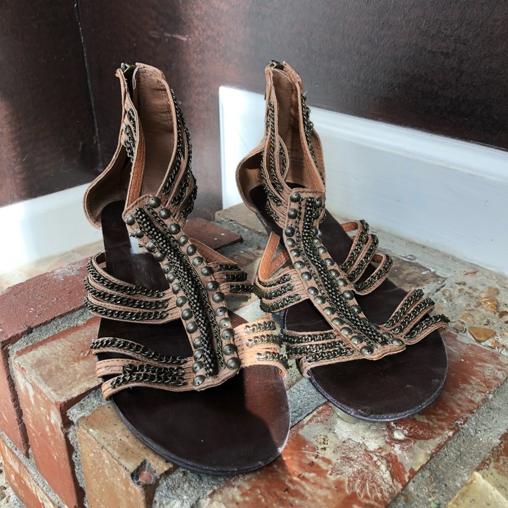 SALE!! Gladiator Sandals Steve Madden