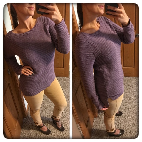 LOFT Sweaters - 🎃 2 For $15 LOFT Crewneck Sweater Lavender Medium