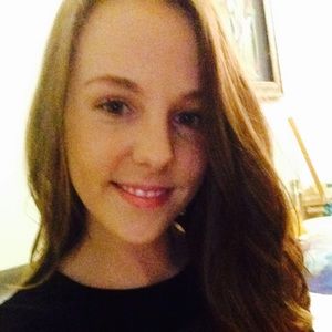 Meet your Posher, Eva