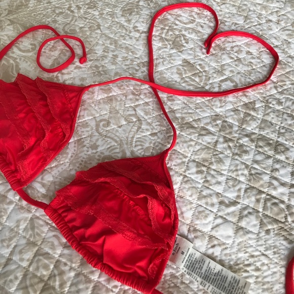 Bathing suit - Picture 2 of 3