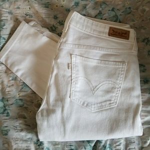 Levi skinny jeans