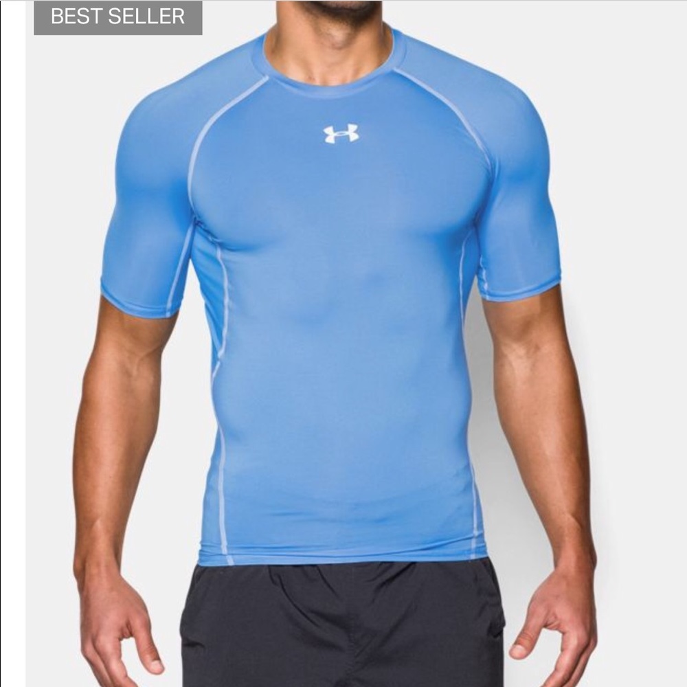 Under Armour heat gear size small fires t