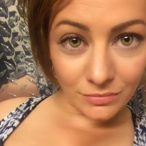 Meet your Posher, Cassandra