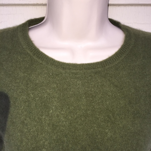 LORD & TAYLOR olive green 100% cashmere crew neck - Picture 4 of 6