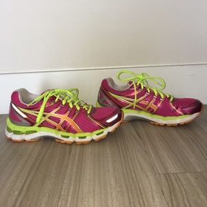 ASICS Gel-Kayano 19 (size 9) (hot pink)
