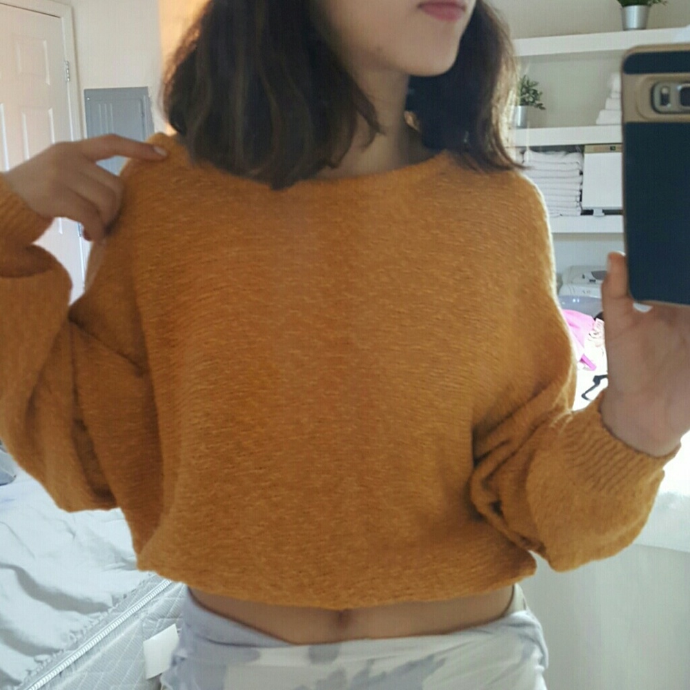 Mustard yellow sweatshirt
