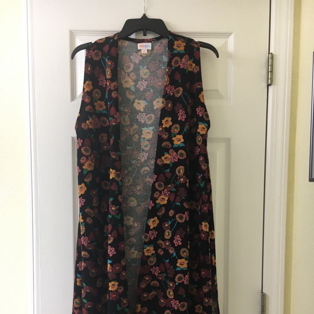 🍂🍁 Medium Fall LuLaRoe Joy