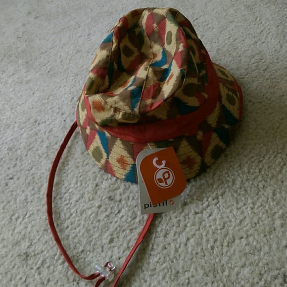 Bucket Hat