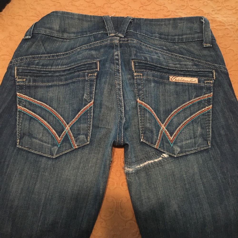 Very cute boot cut William Rast jeans