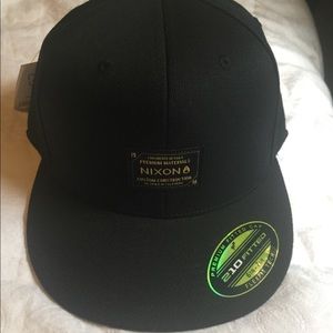 Nixon Rosario 210 flexfit hat s/m