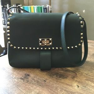 Authentic Valentino Garavani rockstud shoulder bag