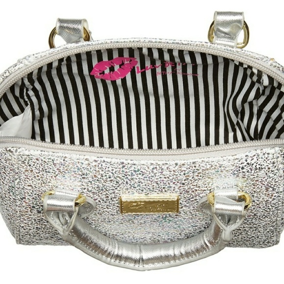 🌹NWT-BETSEY JOHNSON CORA CROSSBODY BAG! - Picture 5 of 8
