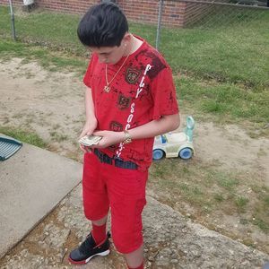 Meet your Posher, Tye