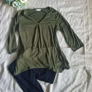 Cupio olive green soft flowy 3/4 sleeve