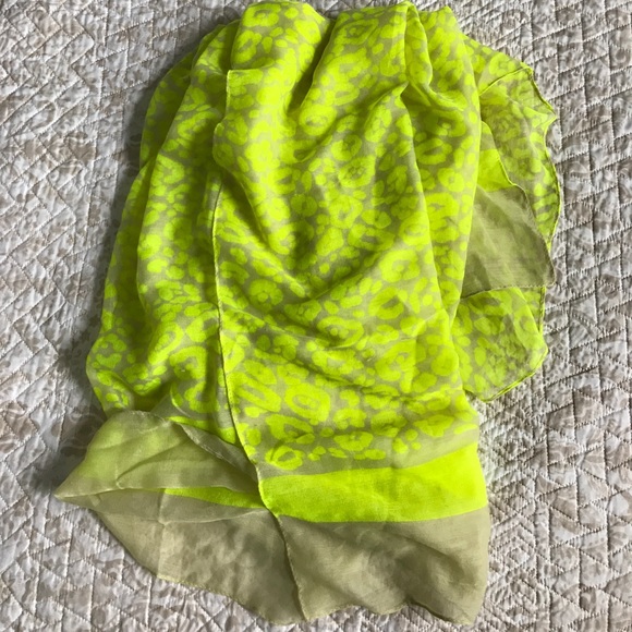 Scarf - Picture 2 of 3