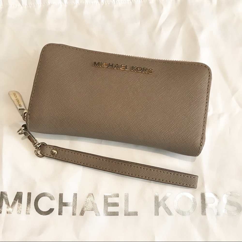 MICHAEL KORS Leather Wallet