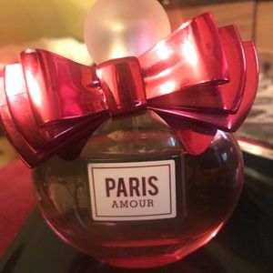 Bath and body works Paris Amour Perfume