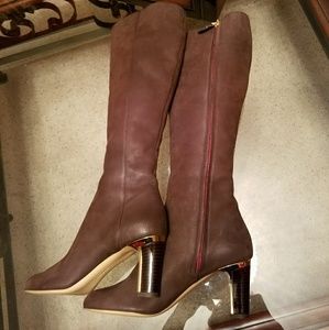 Salvatore Ferragamo made in Italy winter boots 7B