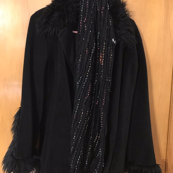 Woman's Fall Jacket with Matching Scarf - Picture 3 of 3