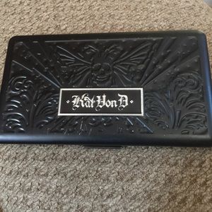 Kat Von D Sinner eye shadow
