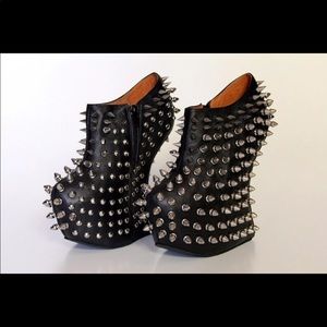 Jeffrey Campbell Booties Size: US6.5