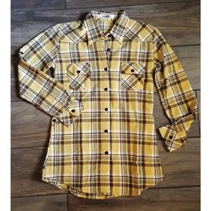 NWOT Long Fitted Feminine Flannel Tunic Shirt