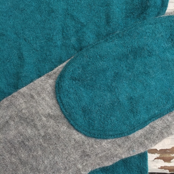 BANANA REPUBLIC 36%alpaca sweater/CUTE! - Picture 3 of 7