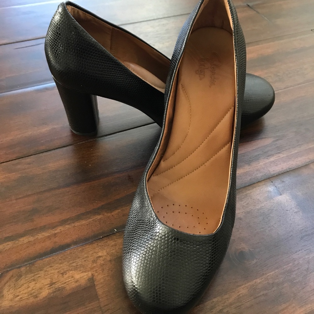 Clark’s causal leather heels